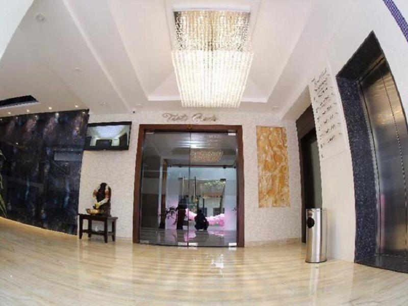 V皇家公园酒店 Guntūr 外观 照片